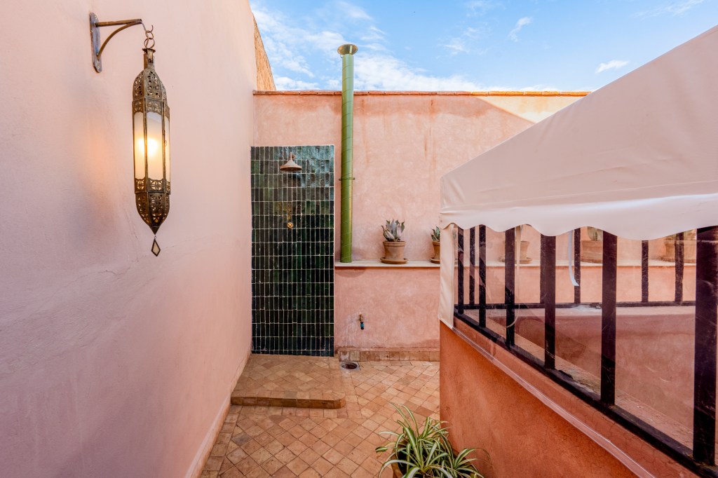 Shower on terrace at Riad Jewelbox.